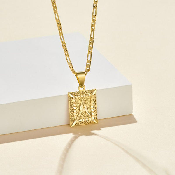 Collar Marco con Inicial Personalizada