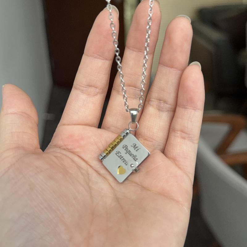 Collar con libro «Mi pequeña estrella» para mi hija