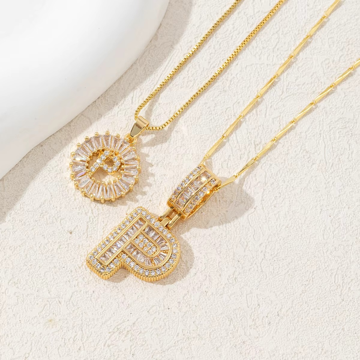 Collares con Inicial – Pack de 2 unidades
