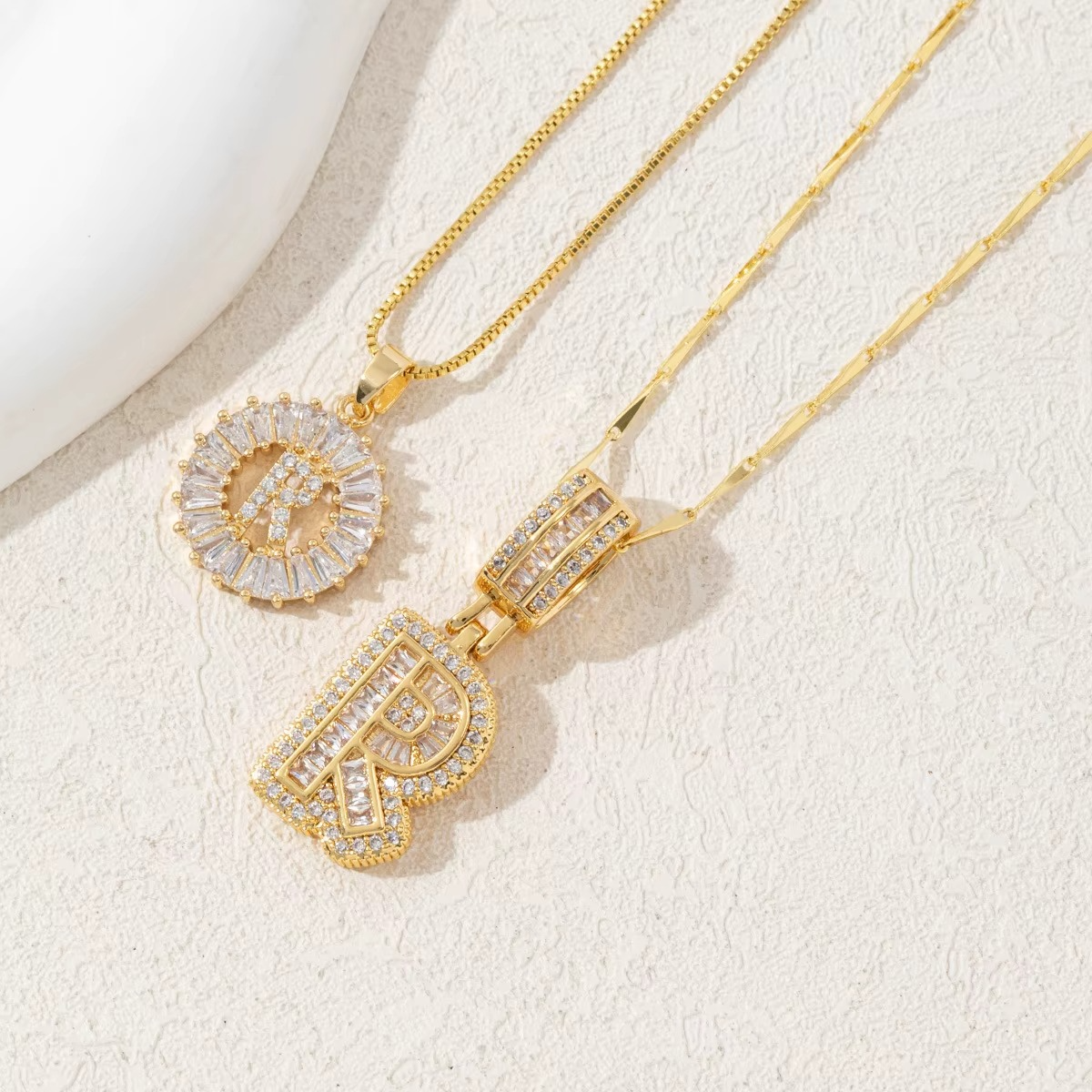 Collares con Inicial – Pack de 2 unidades