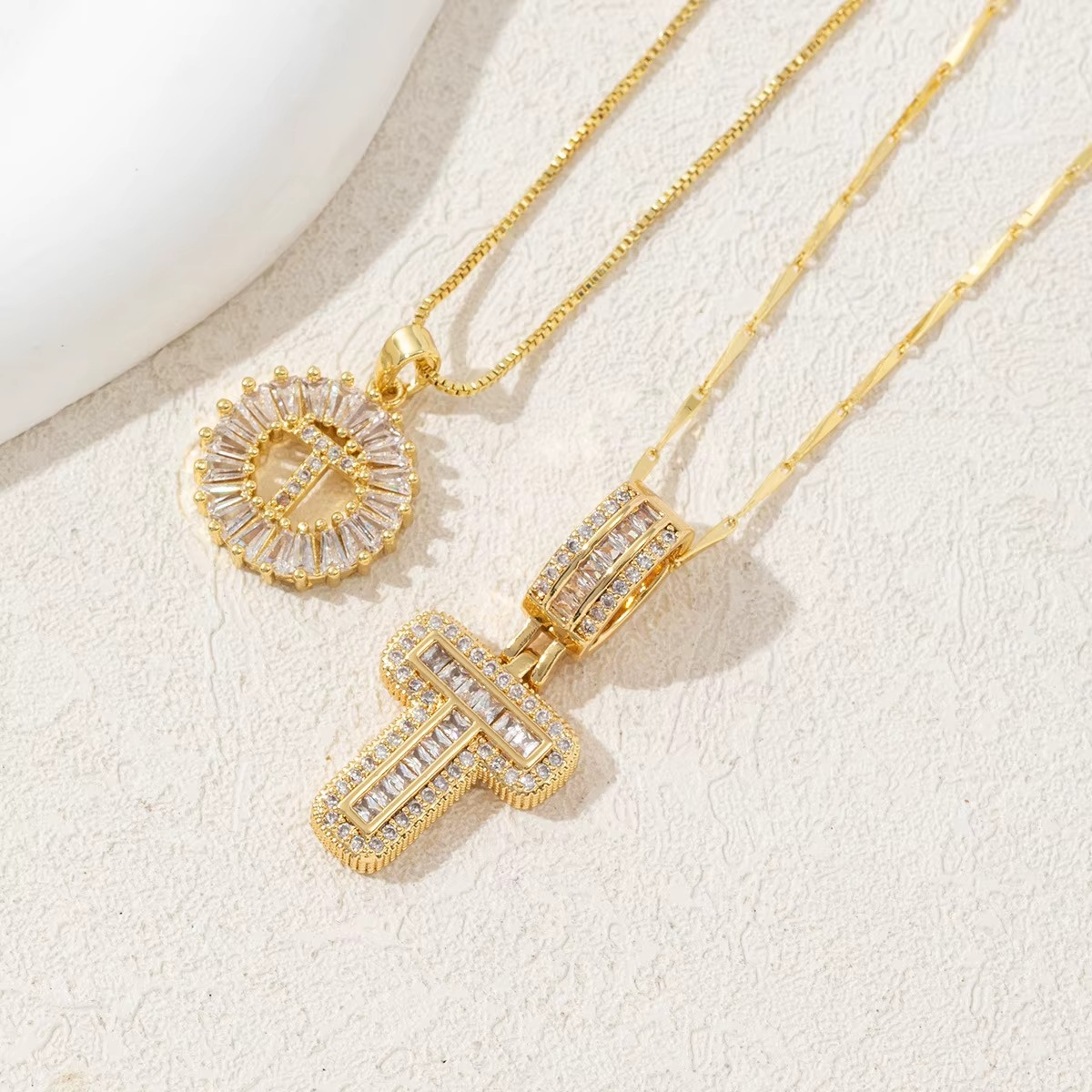 Collares con Inicial – Pack de 2 unidades