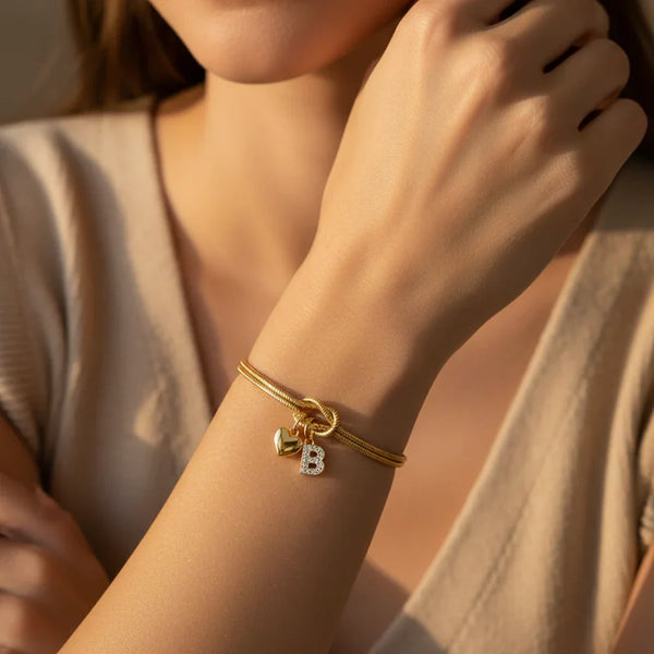 Pulsera Nudo del Amor con Inicial